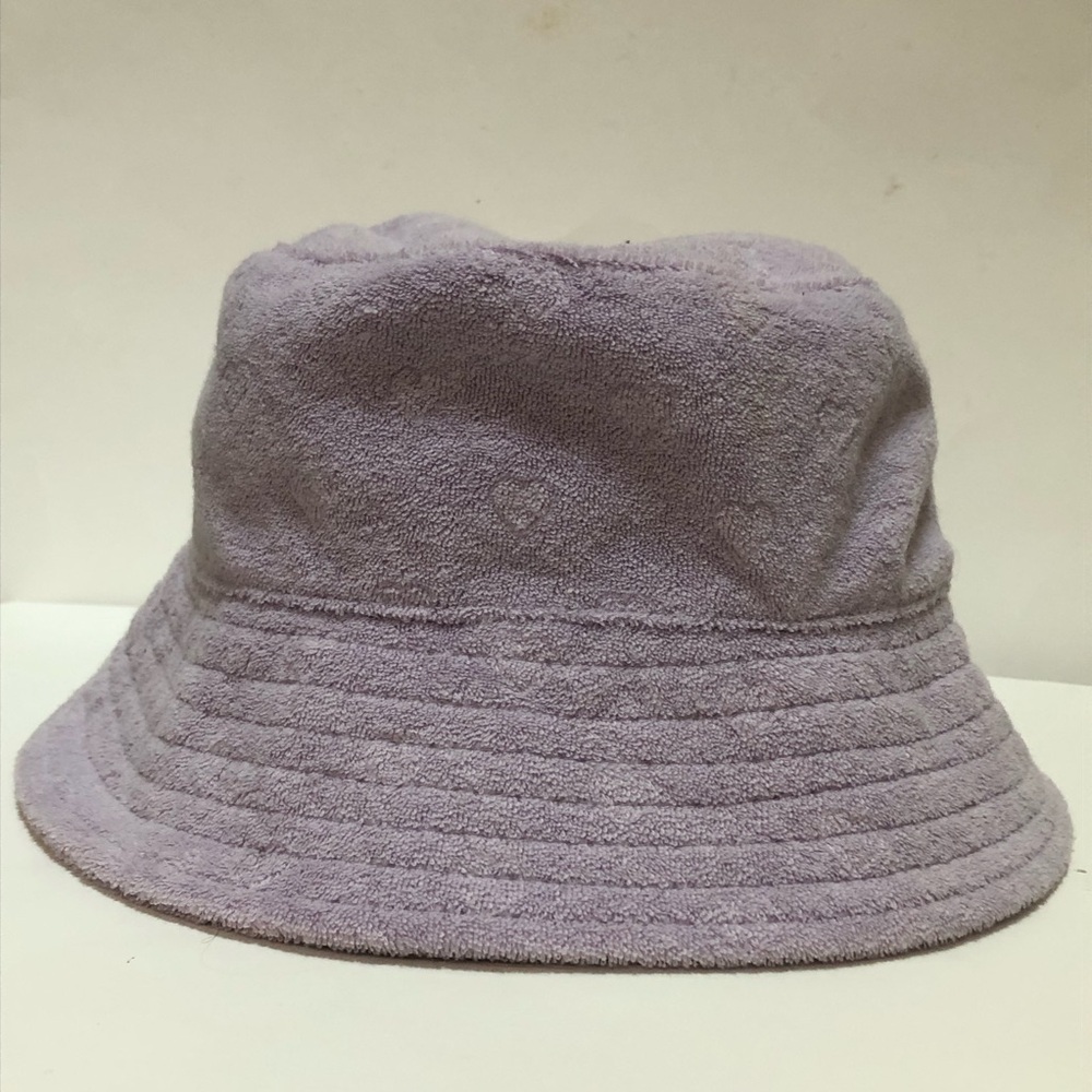 Stoney Clover Lane x Target Terry Cloth Embossed Hearts Bucket Hat - Picture 3 of 10